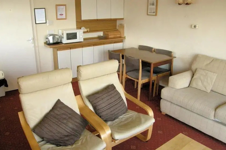 Room 3 of 15