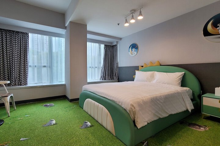 Room 27 of 50