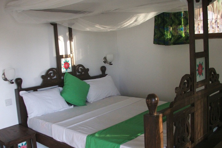 Room 3 of 22