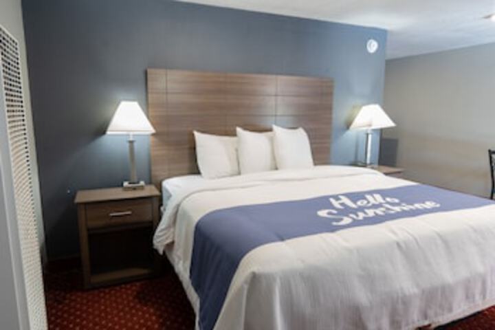 Room 70 of 129