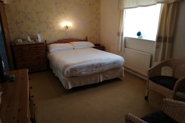 Room 6 of 6