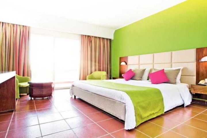 Room 5 of 21