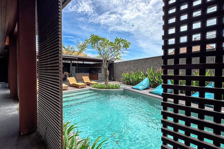 Pool 34 of 55