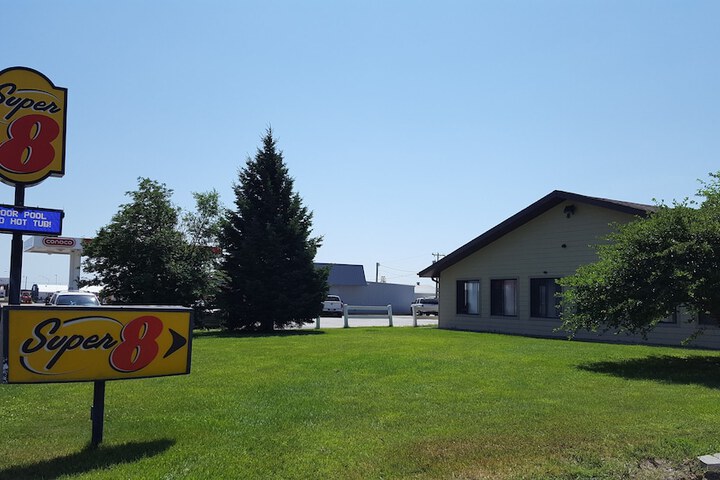 Property Grounds 52 of 56