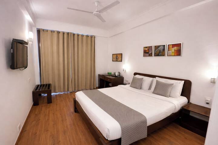 Room 17 of 32
