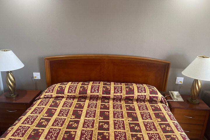 Room 15 of 36