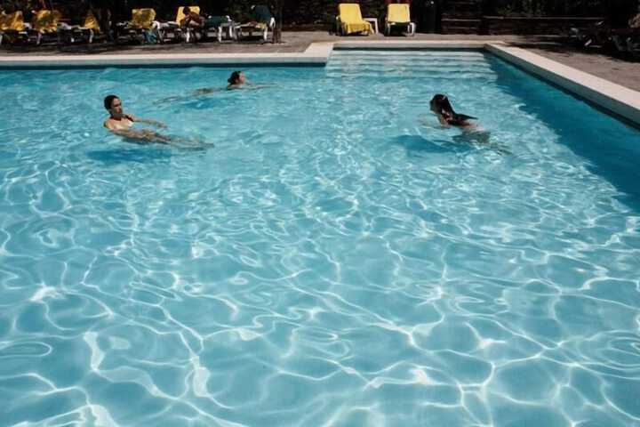 Pool 25 of 45