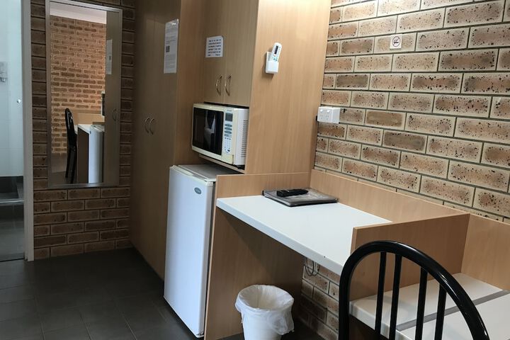 Room 80 of 152