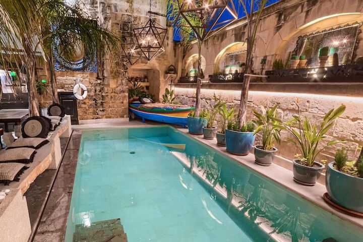 Pool 56 of 70