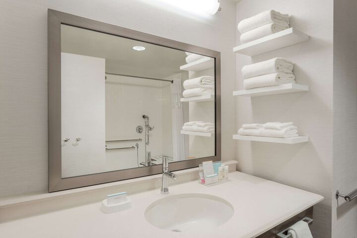 Bathroom shower