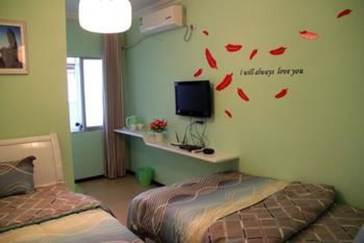 Room 27 of 87