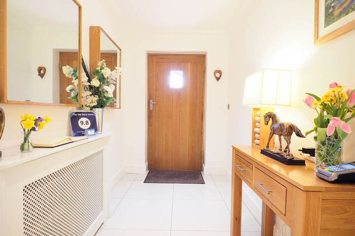 Primary image