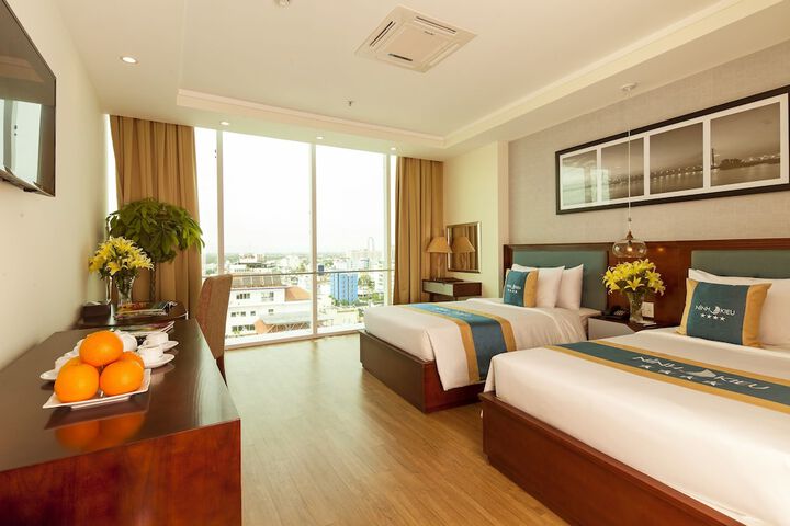 Room 18 of 90