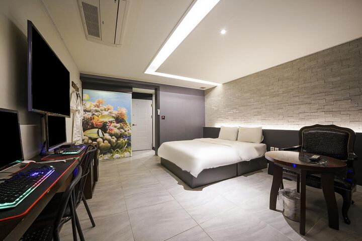 Room 39 of 83