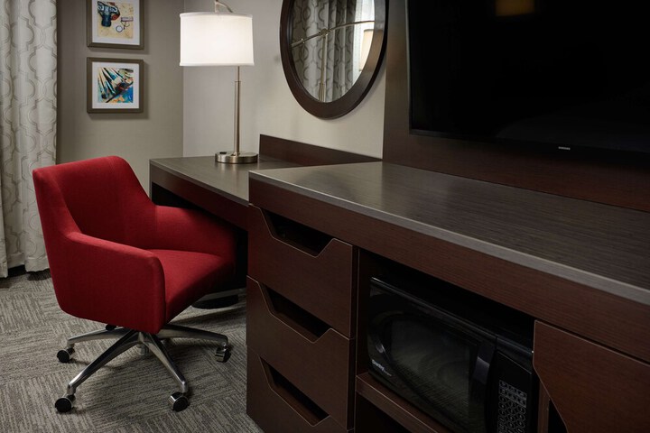 Room 10 of 24