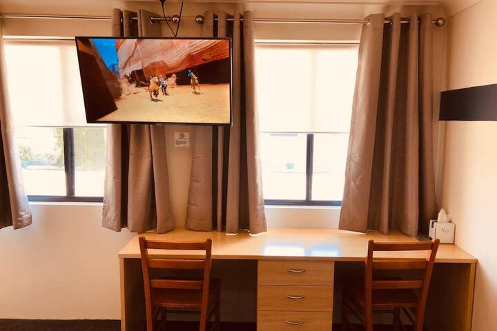 Room 12 of 36