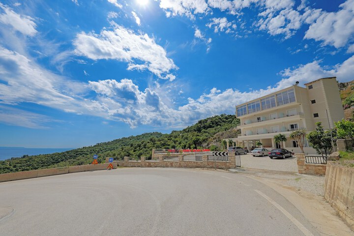 Hotel 59 of 87