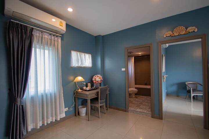 Room 25 of 135