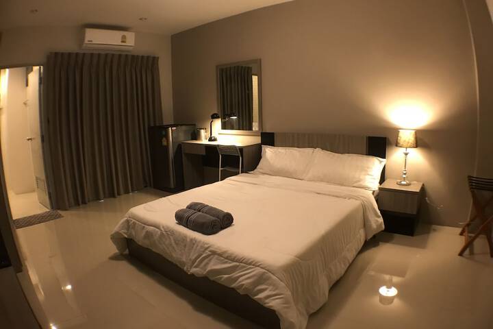 Room 5 of 45