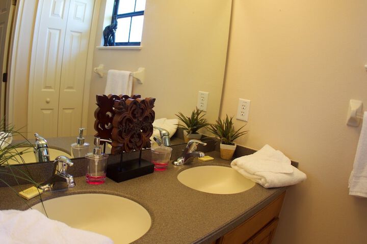 Room 15 of 25