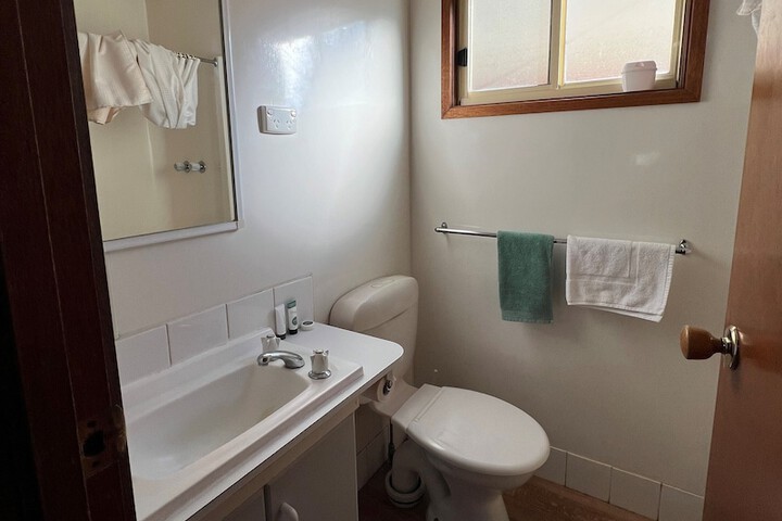 Room 42 of 73
