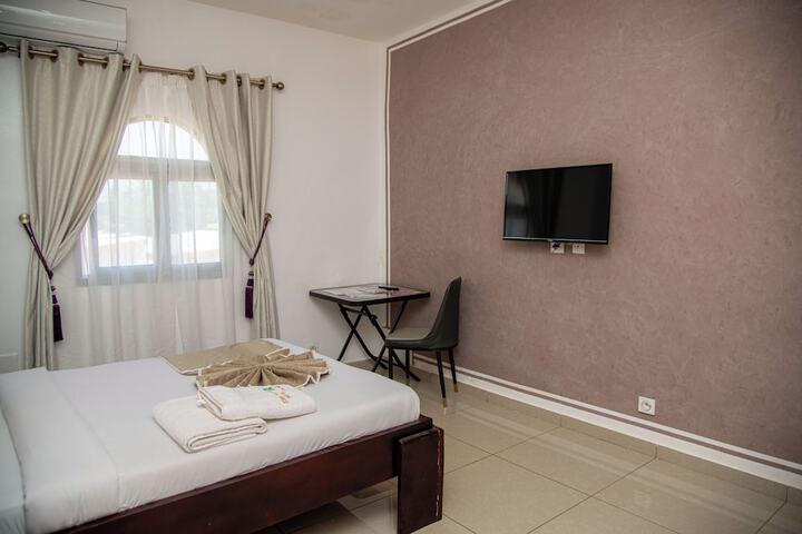Room 53 of 110