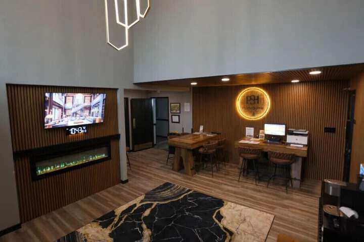 Image of Plymouth Suites Hotel