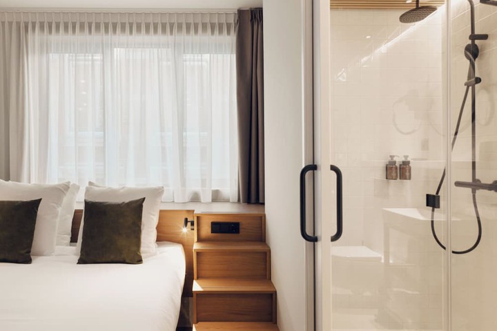 Room 25 of 56