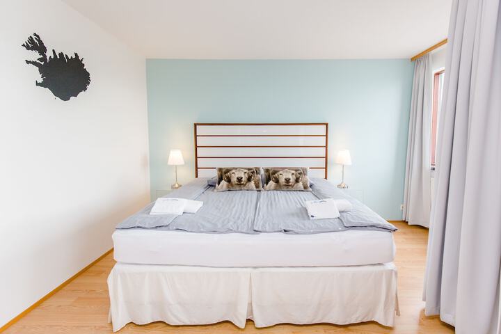 Room 12 of 40