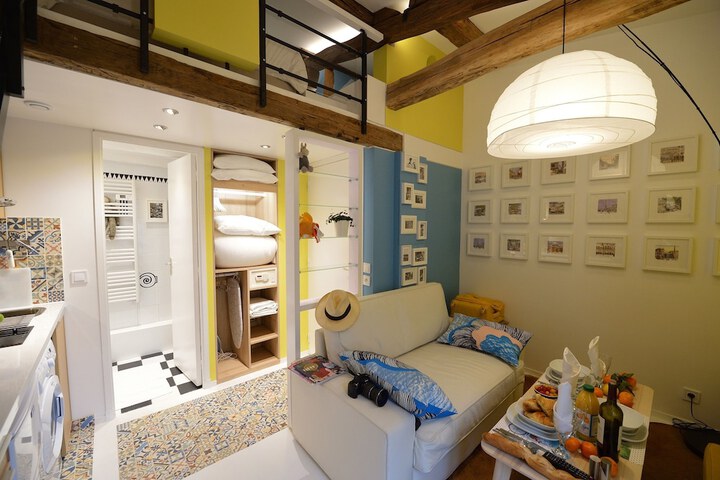 Room 428 of 648