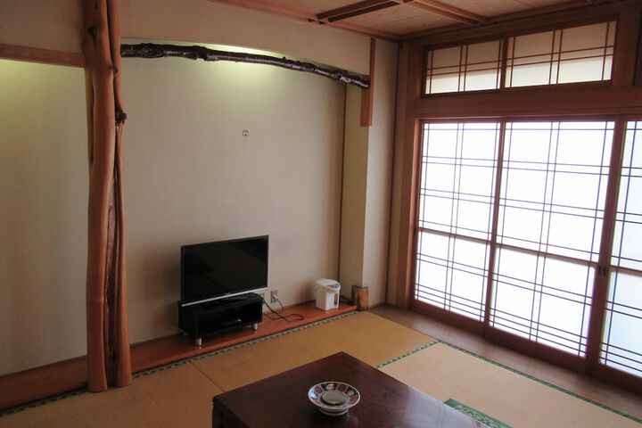 Room 6 of 39