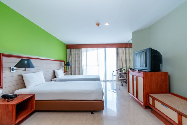Room 33 of 131