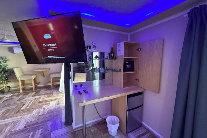 Room 70 of 157
