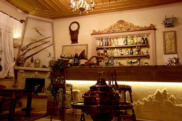 Lounge 18 of 29