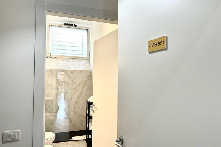 Room 28 of 155