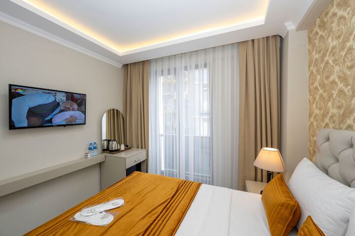 Room 54 of 75