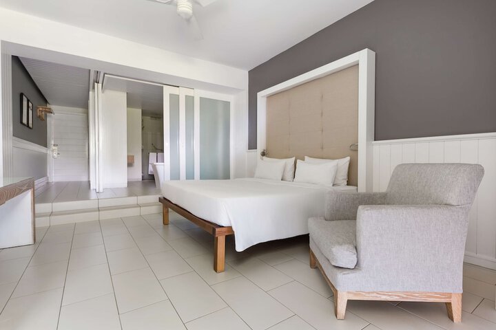 Room 18 of 138