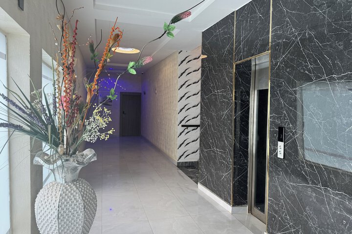 Ballroom/Hall 41 of 43