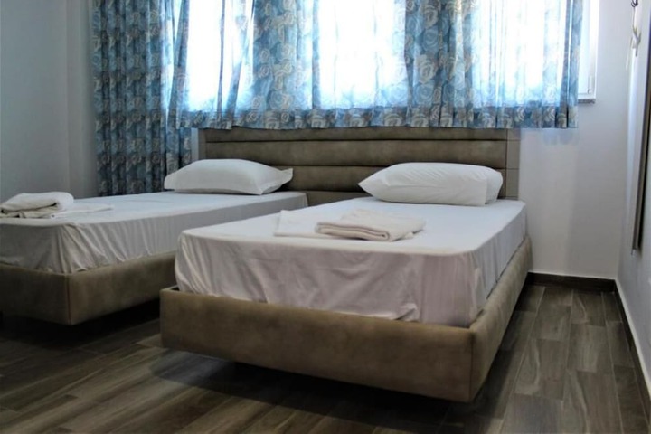 Room 2 of 20