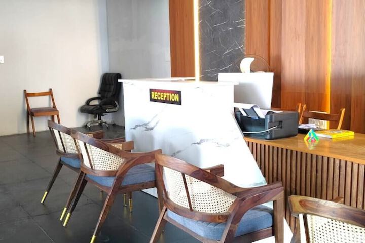 Hotel Interior 11 of 117