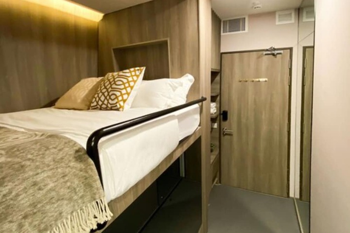 Room 31 of 66