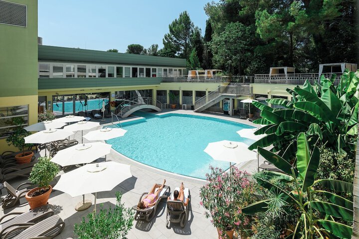 Pool 36 of 120