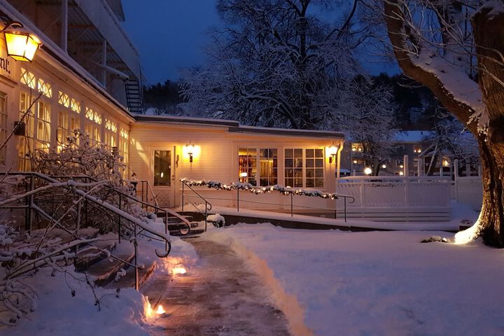 Hotel 67 of 72