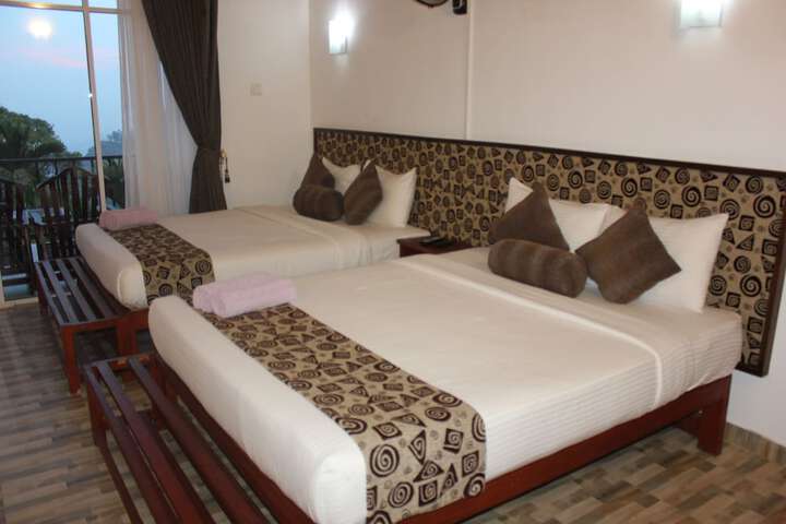 Room 7 of 34