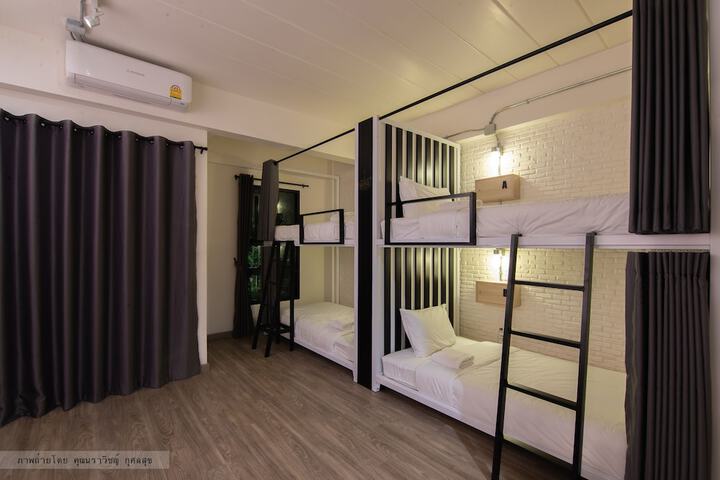 Room 40 of 112