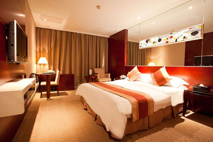 Room 12 of 46