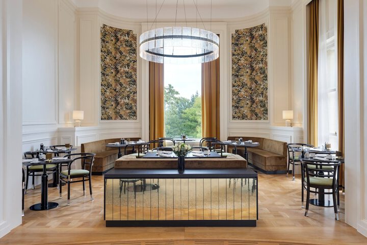 Dining 45 of 71