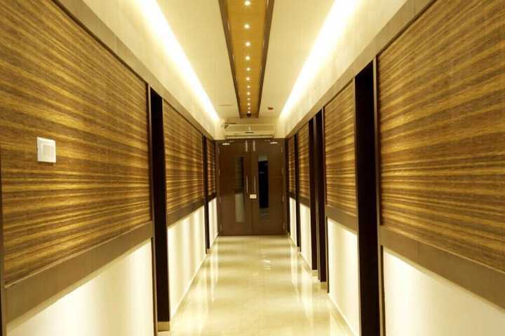 Ballroom/Hall 11 of 11