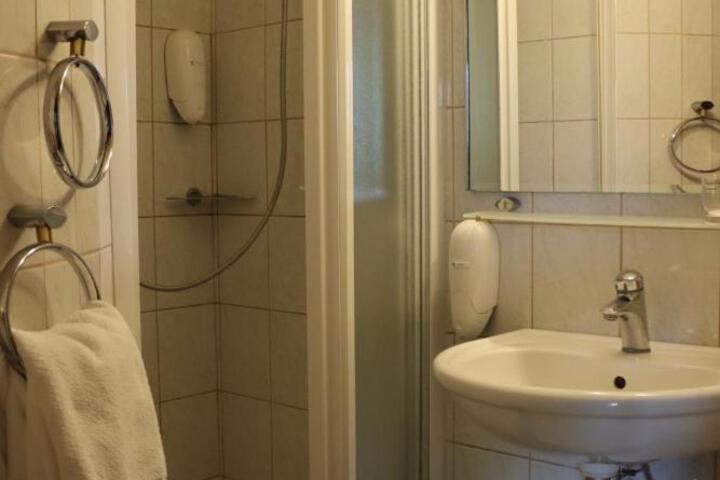 Photo 28