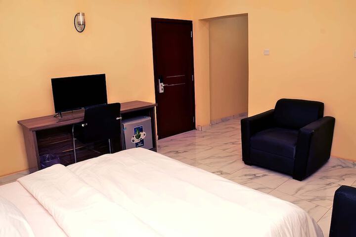 Room 2 of 50